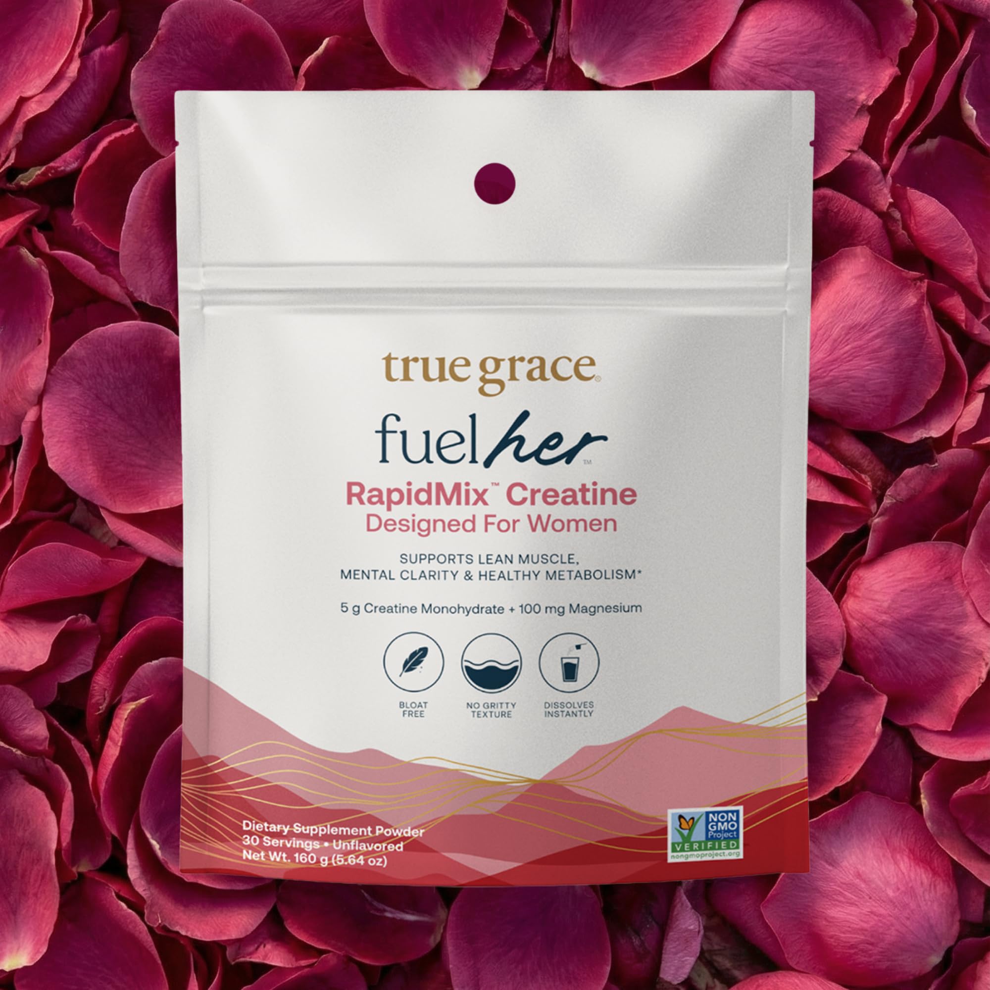 Comparación de tamaño del envase True Grace FuelHer junto a objetos cotidianos, ayuda a visualizar cantidad