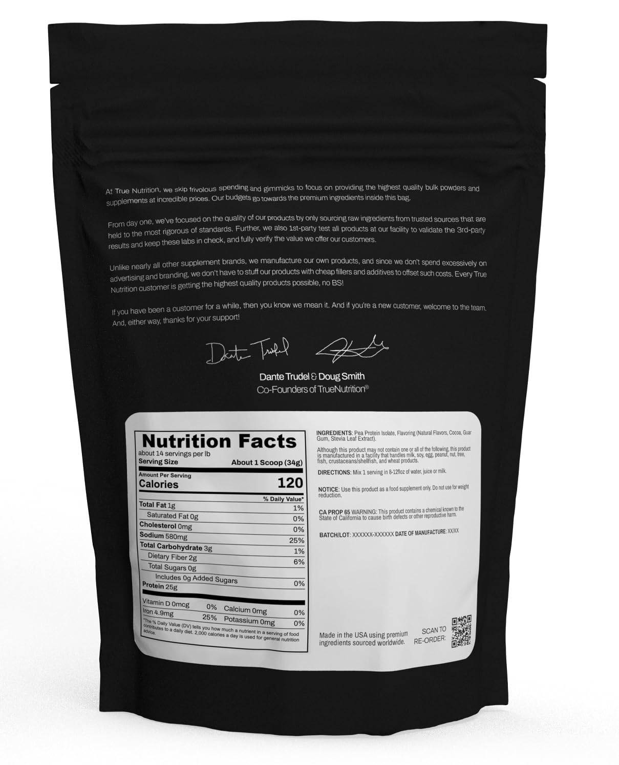 True Nutrition textura del polvo en mano evidencia pureza y mezcla fácil