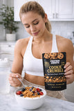 TRUE PATH ingredientes sobre mesa: proteína, cacahuete y chispas sin azúcar