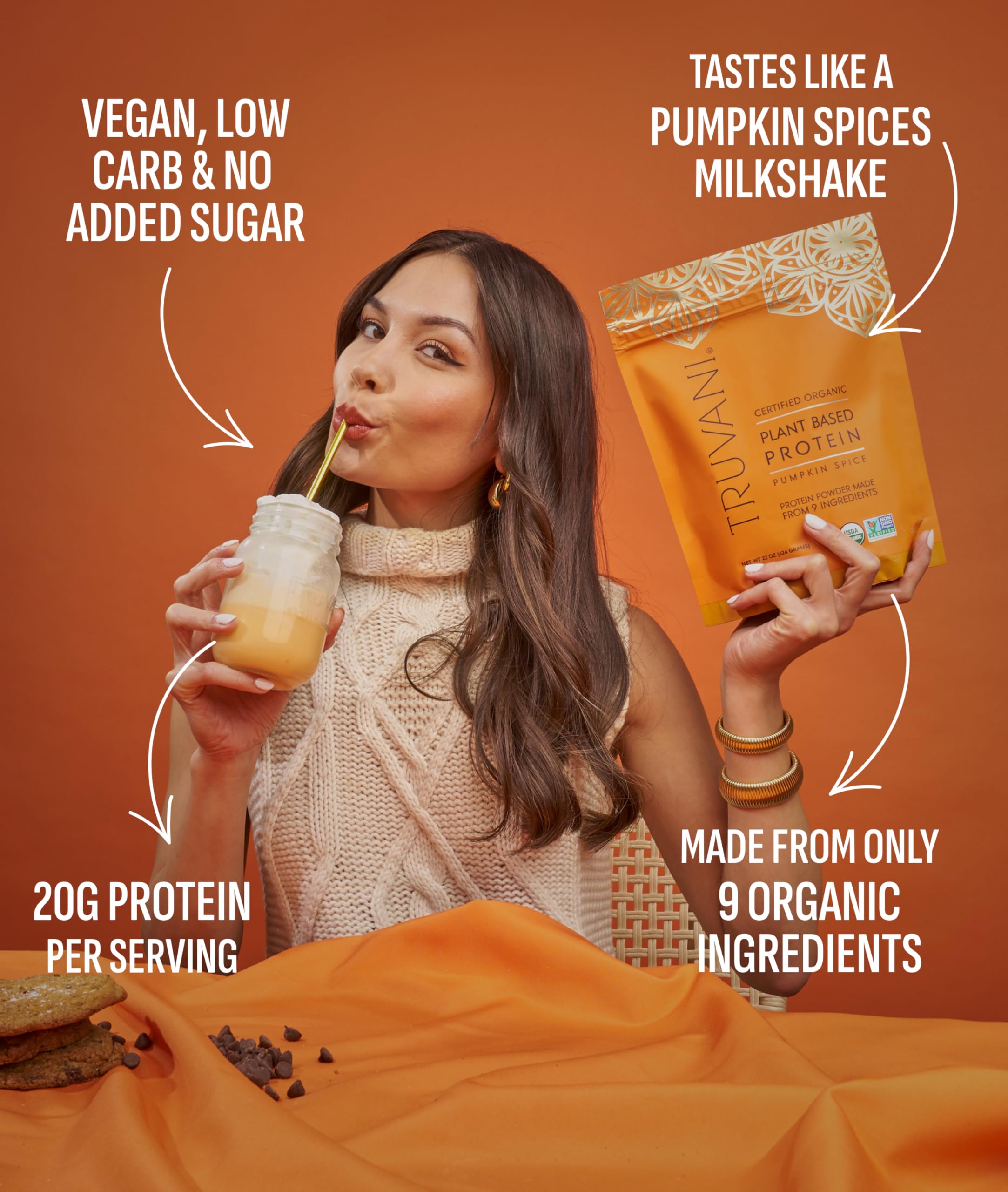 Truvani batido cremoso en vaso, sabor pumpkin spice listo para beber