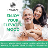 TWINLEAF NUTRITION frasco en mano para visualizar uso diario y fácil dosificación