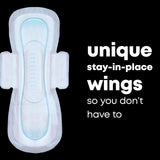 U by Kotex toalla colocada en cama ilustrando uso nocturno seguro