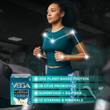 Vega mezcla en shaker con agua para preparación rápida y sin lío