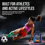 Vega producto en gimnasio con deportista disfrutando sabor y recuperación