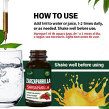 Verdeherb mezcla de gotas en un vaso de agua para consumo rápido