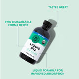 Vimergy vertiendo B12 en jugo para mezcla rápida y consumo práctico