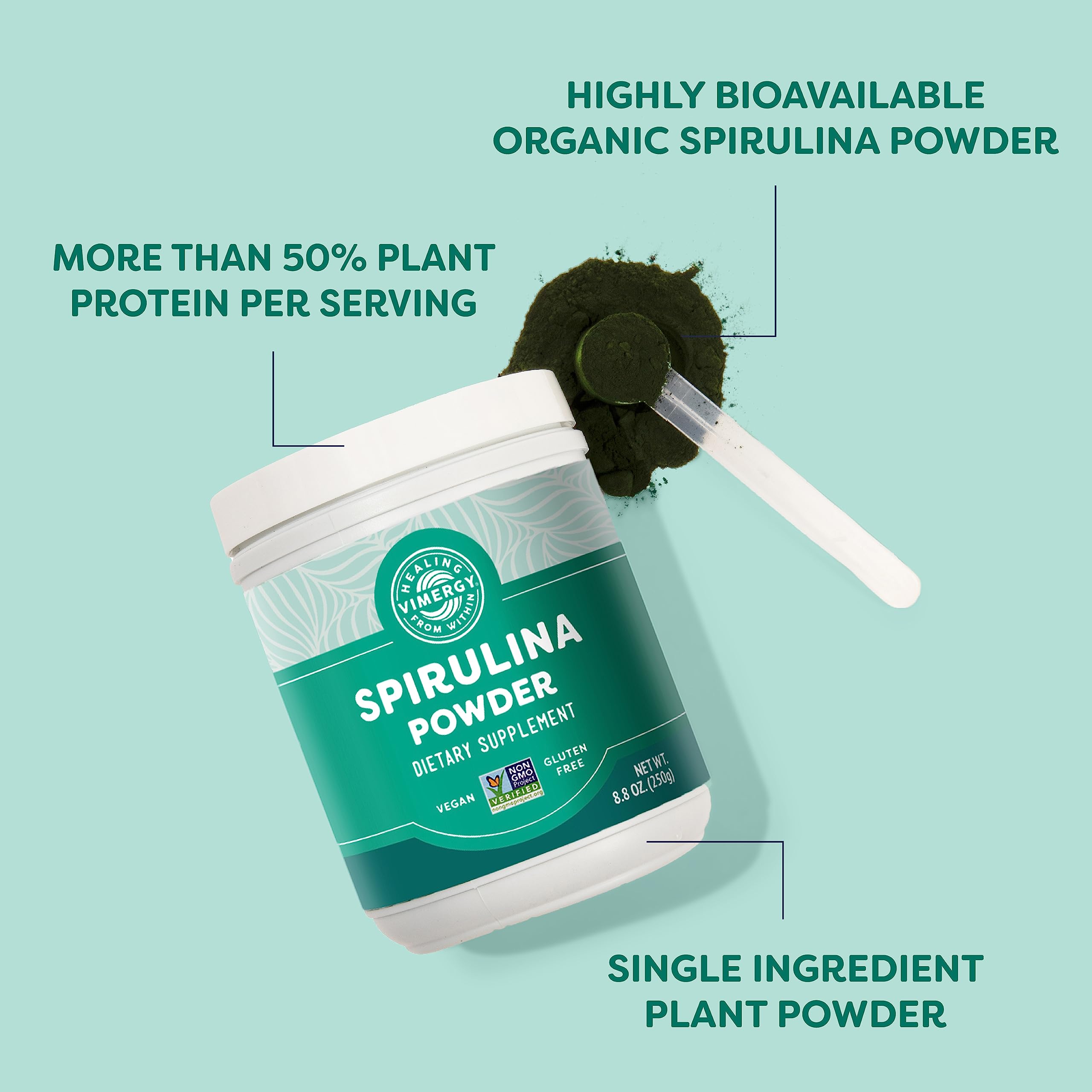 Vimergy spirulina mezclada en un batido verde, facilita añadir proteína vegetal rápido
