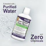 Vital Earth Minerals mezclando el suplemento en un vaso para consumo inmediato