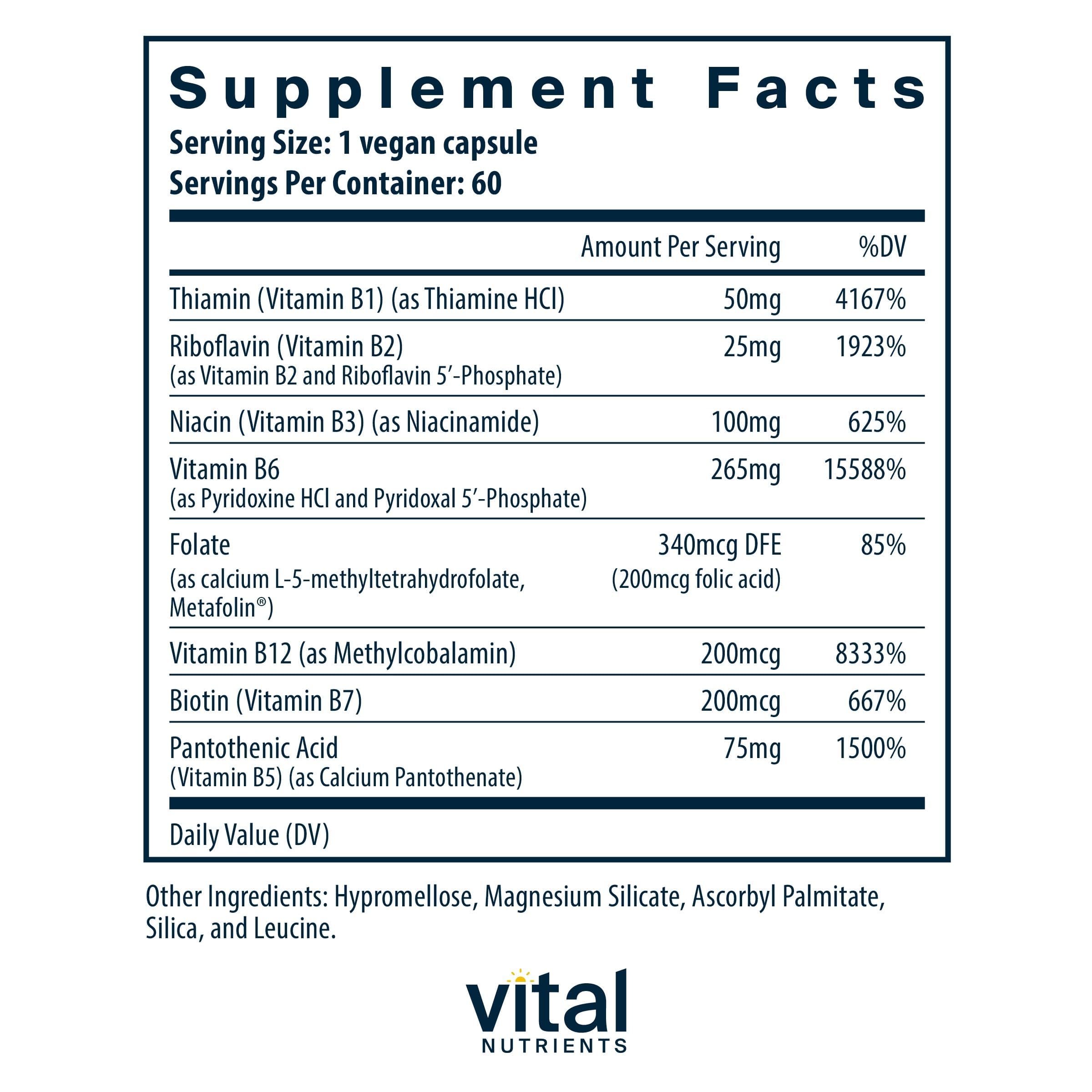 Vital Nutrients cápsulas en primer plano, textura y tamaño fácil de tragar