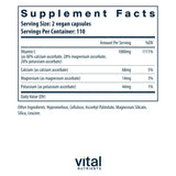 Vital Nutrients cápsula en primer plano, textura visible para fácil absorción