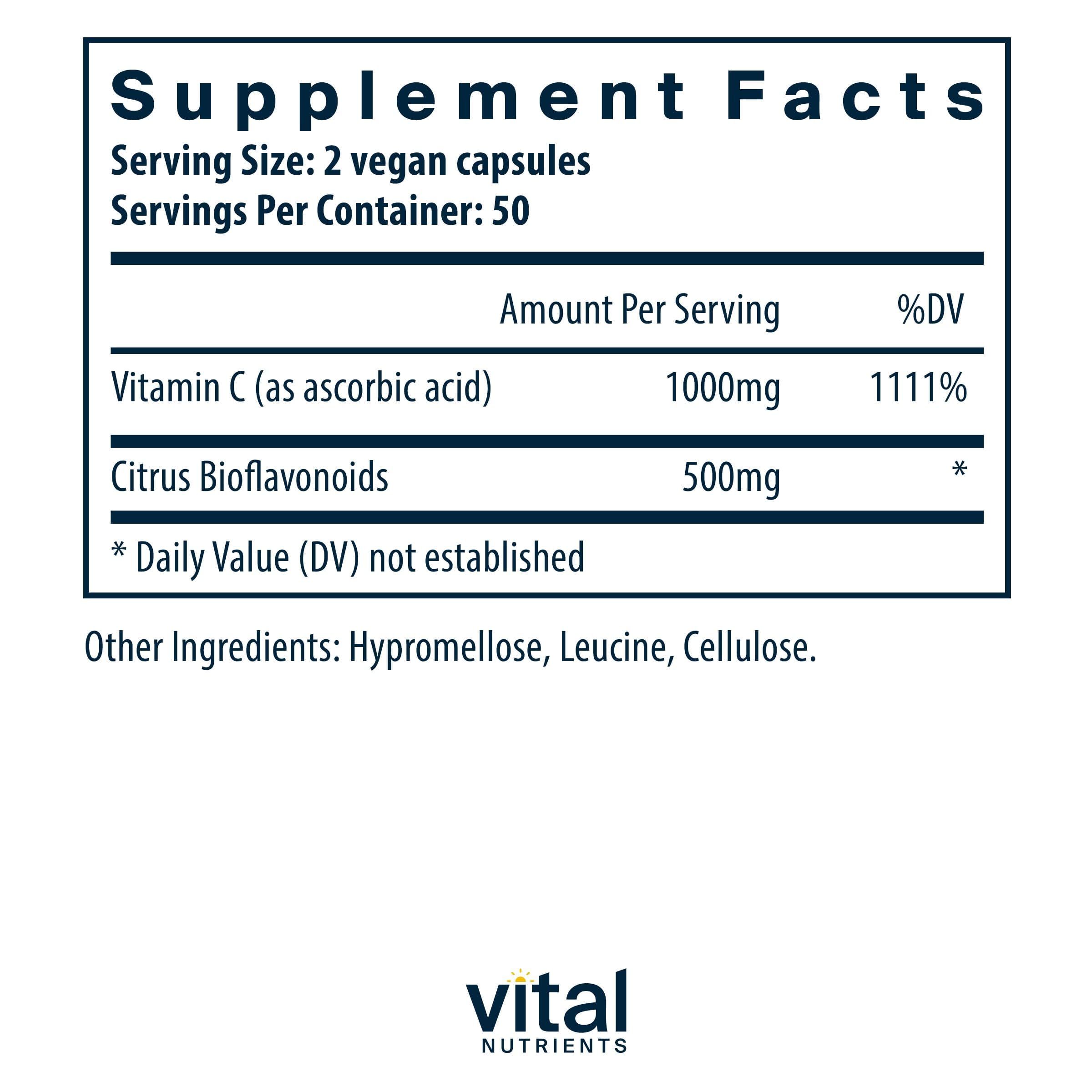 Vital Nutrients cápsula vista cercana destacando textura y fácil ingestión