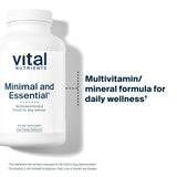 Vital Nutrients cápsula en mano para comparar tamaño y dosificación