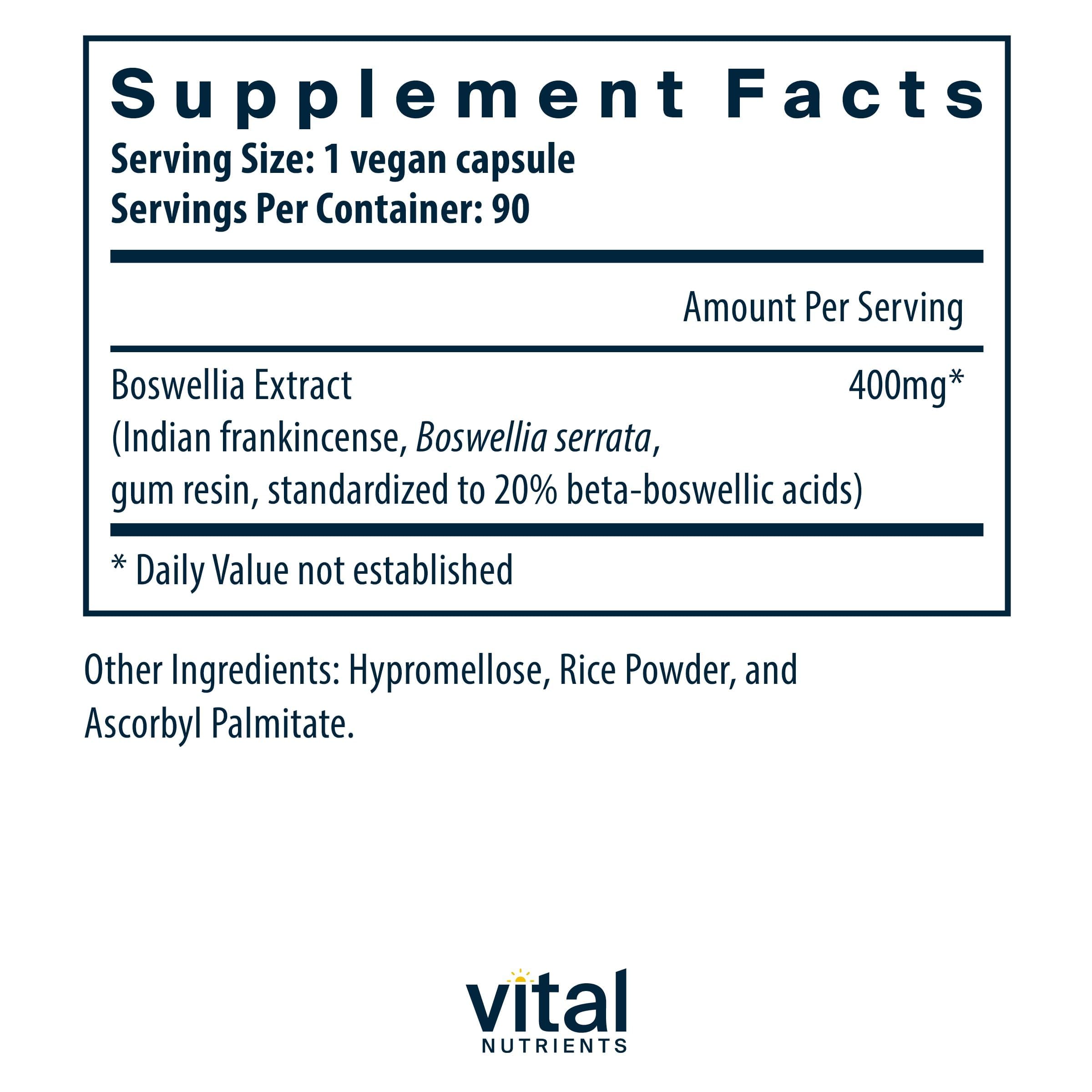 Vital Nutrients detalle de cápsulas vegetales que muestra textura y fácil ingestión