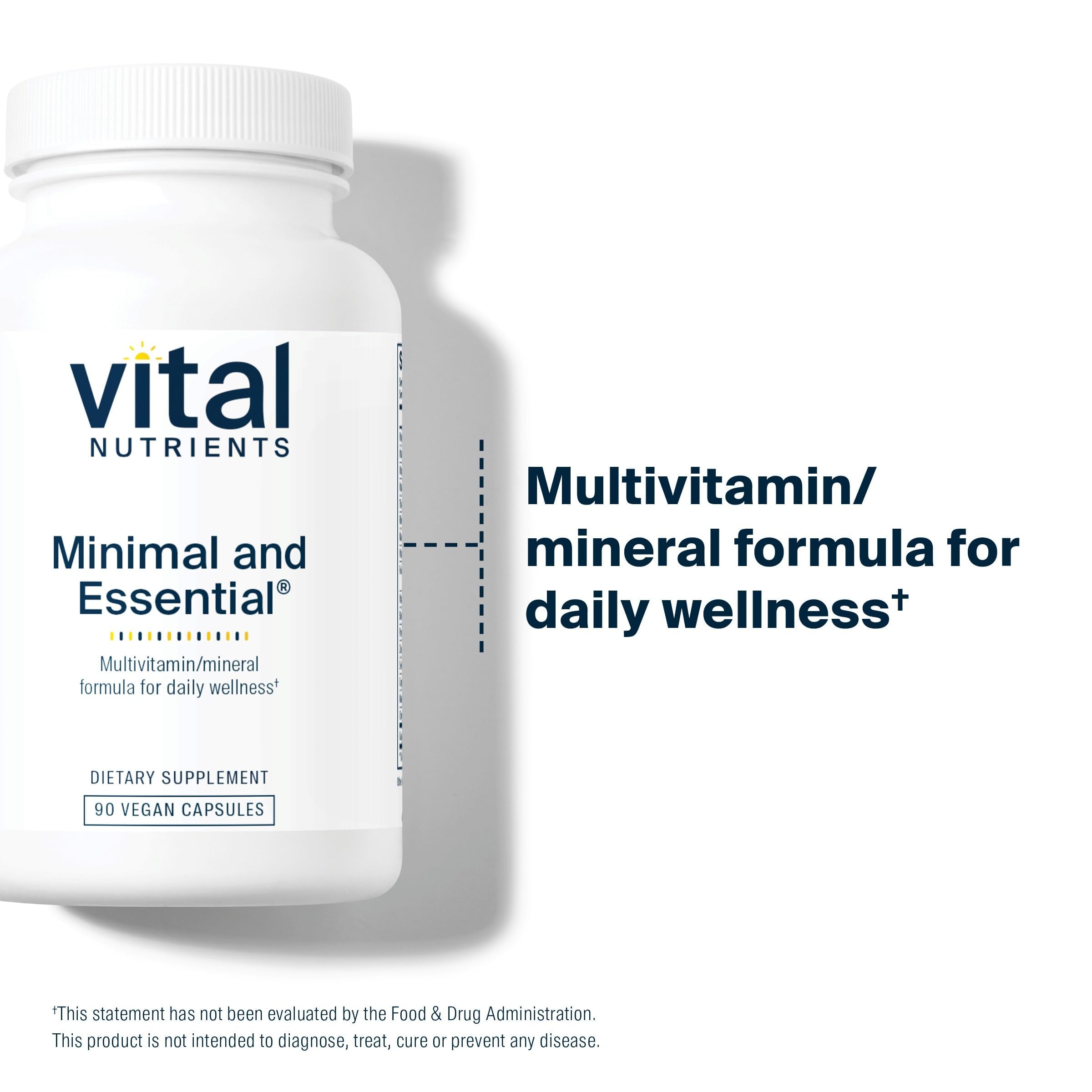 Vital Nutrients cápsulas en mano para comparar tamaño y dosificación