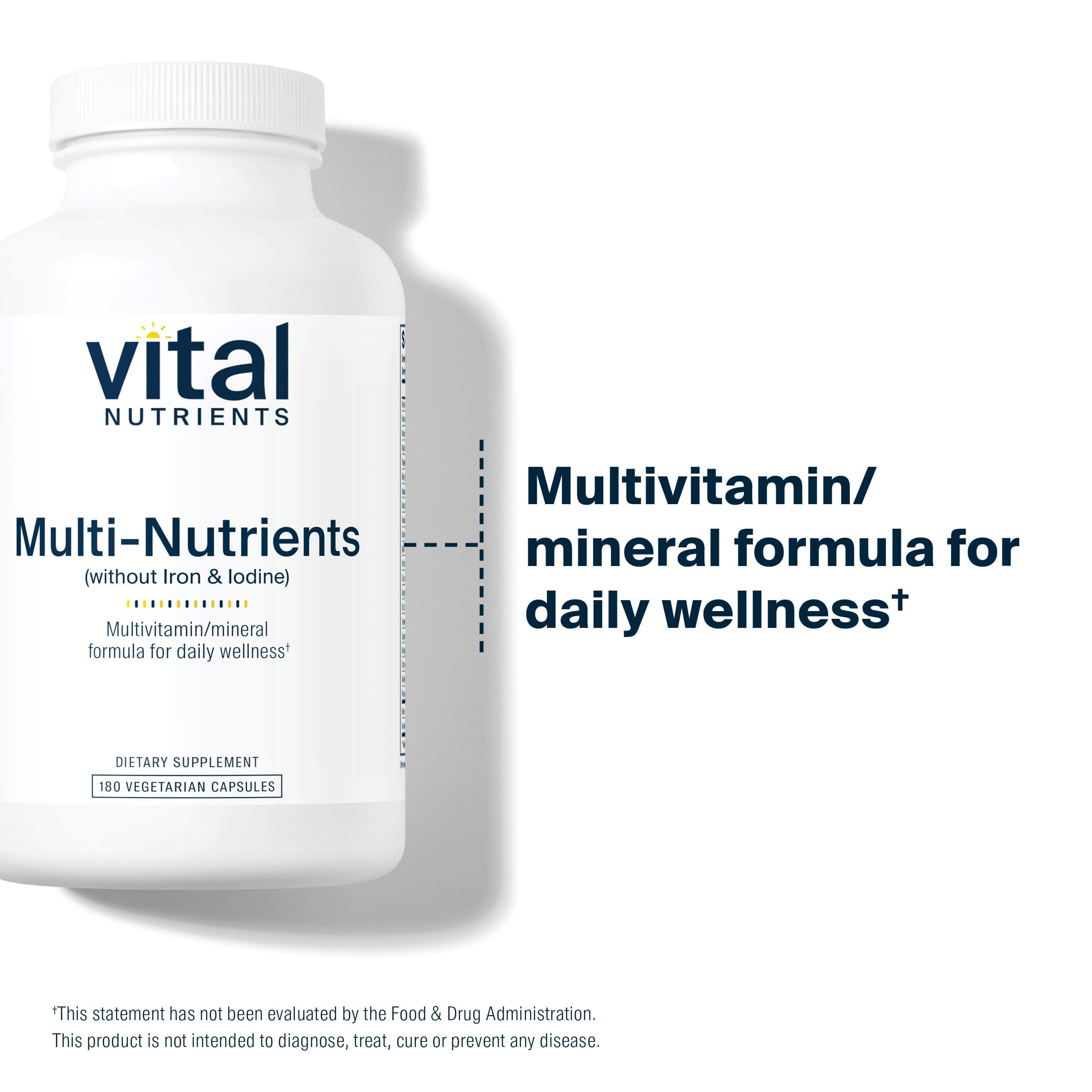 Vital Nutrients cápsulas en mano, escala visual para dosificación práctica