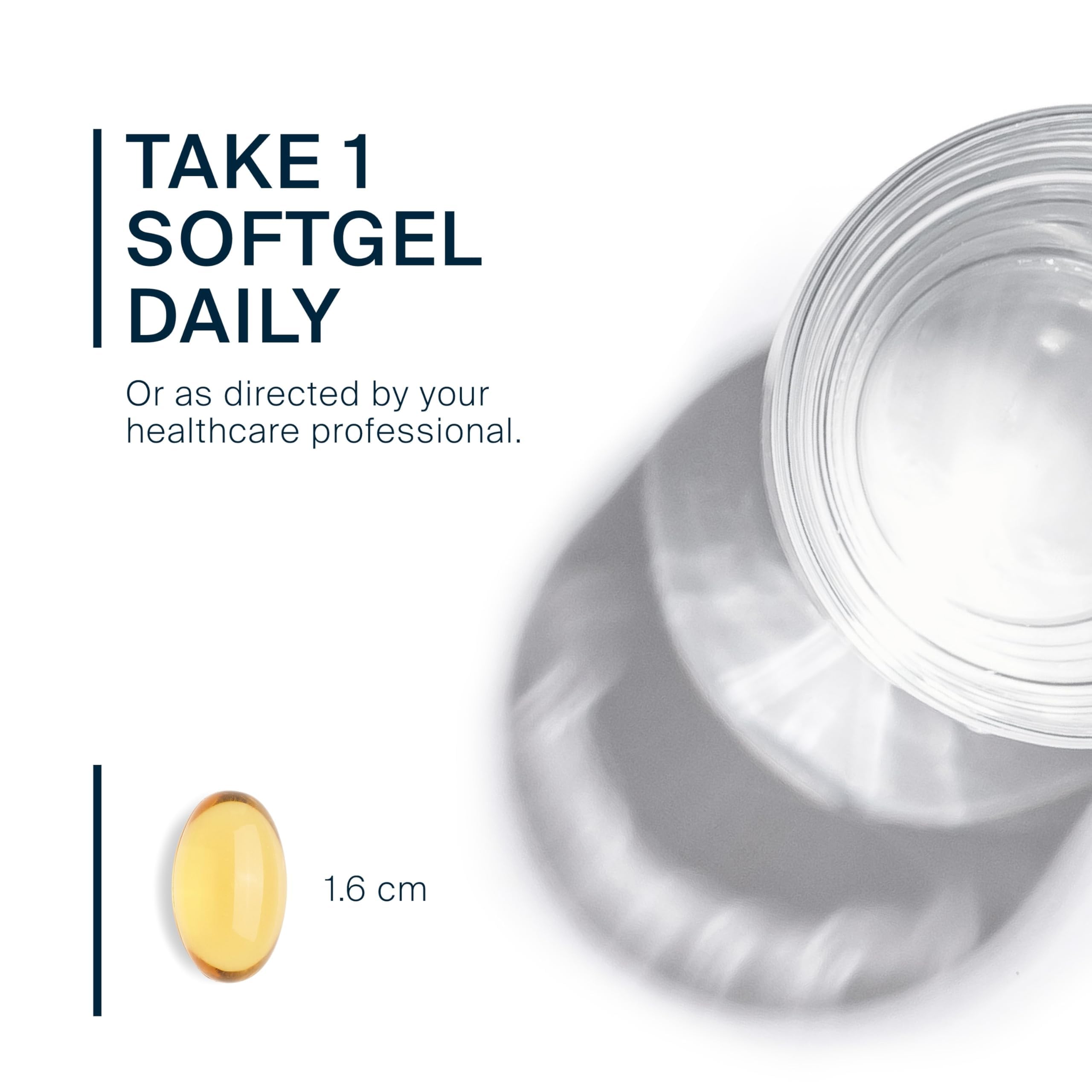 Vital Nutrients softgel en mano para comparar tamaño y dosificación