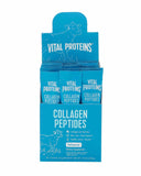 Vital Proteins polvo de colágeno dentro de un sobre abierto, textura fina y soluble