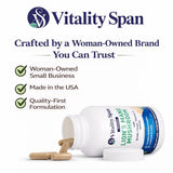 Vitality Span cápsulas en mano para comparar tamaño y facilidad de uso
