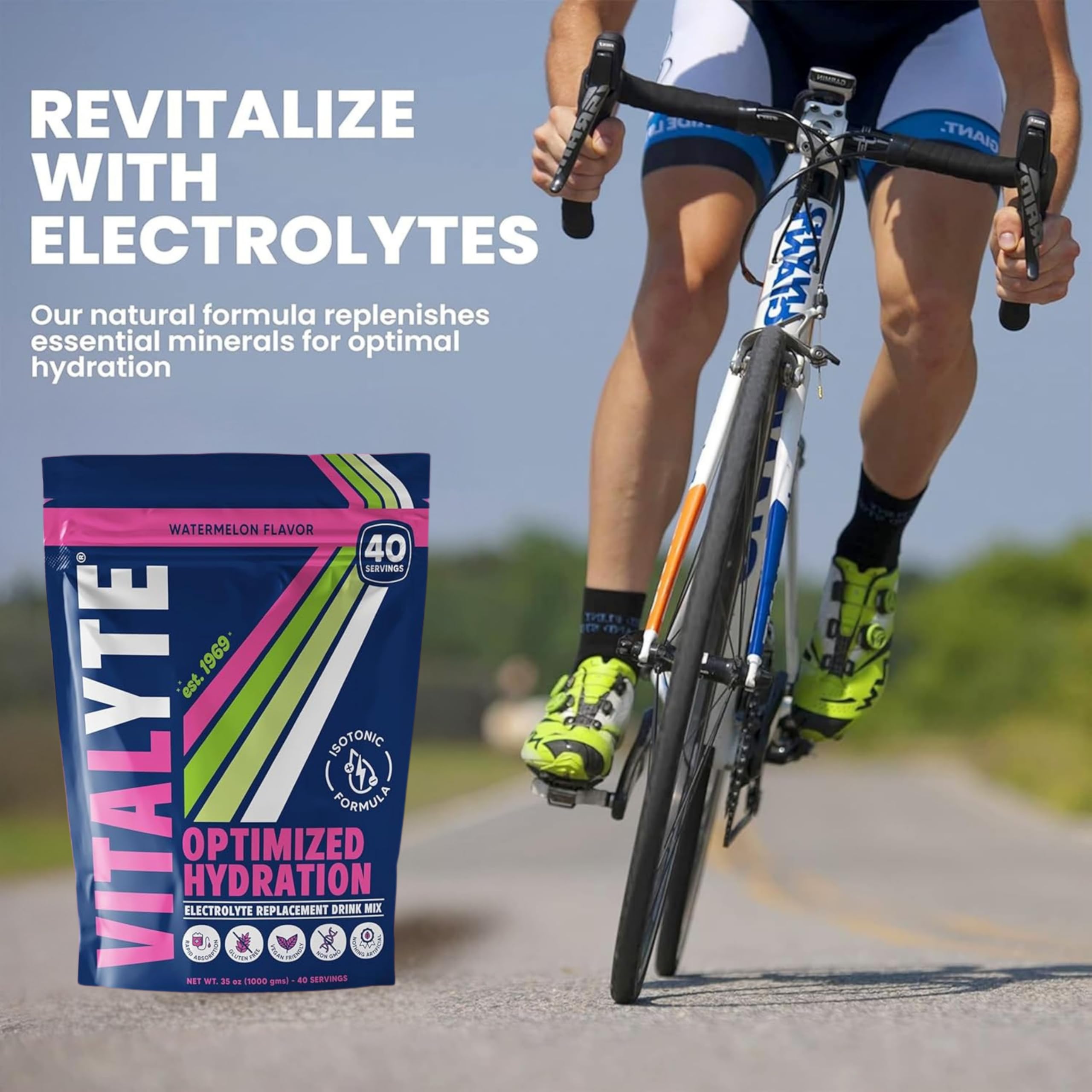 Vitalyte ingredientes naturales cerca de envase destacando formulación limpia