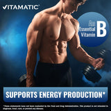 Vitamatic comprimidos en mano indicando presentación vegetariana práctica
