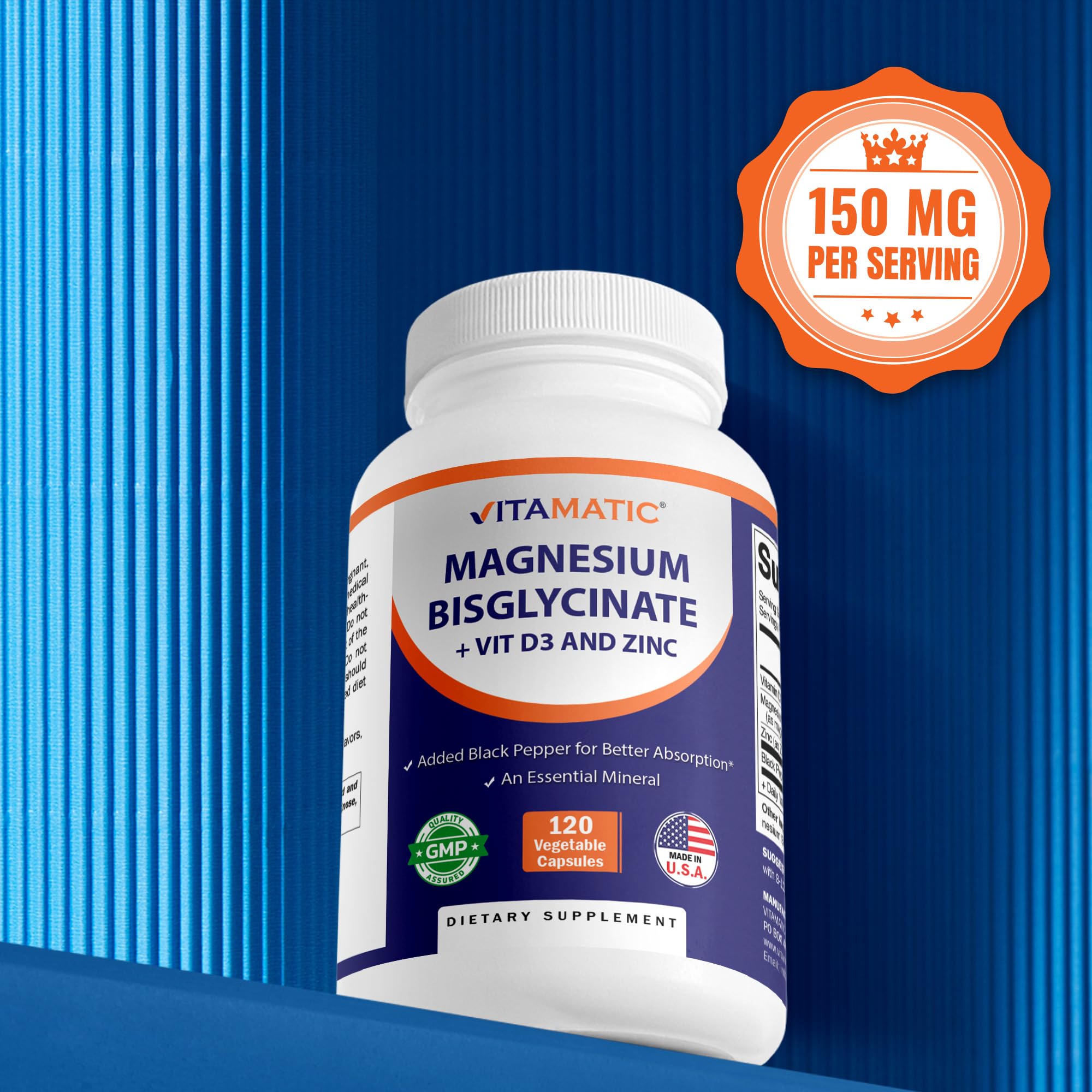 Vitamatic cápsulas junto a zapatillas para uso post-entrenamiento
