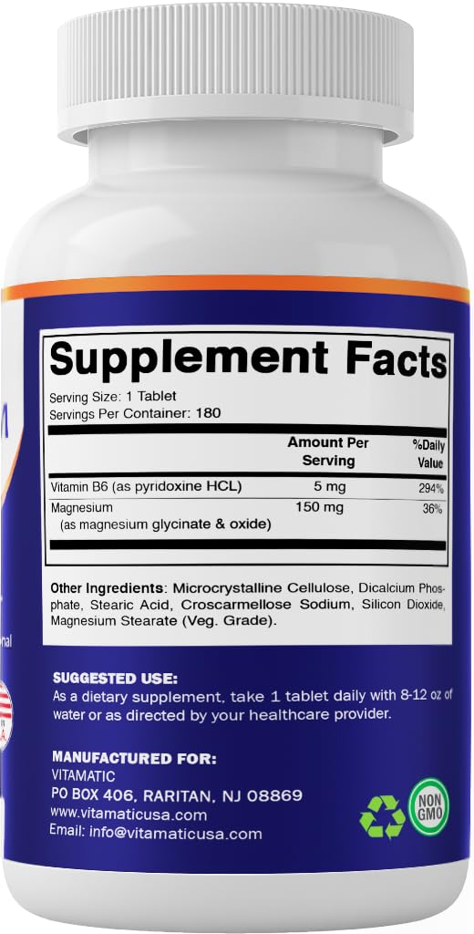 Vitamatic persona tomando tableta en rutina diaria, ejemplifica integración sencilla