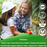 Vitamax familia activa usando producto, ideal para adultos y niños en movimiento