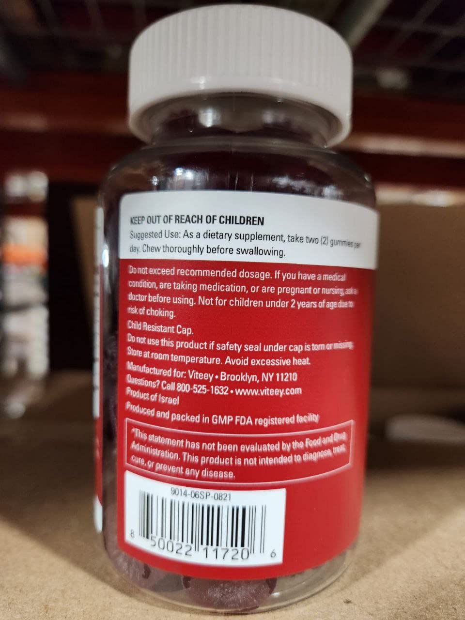 Viteey uso por la mañana con vaso de agua, beneficio de conveniencia
