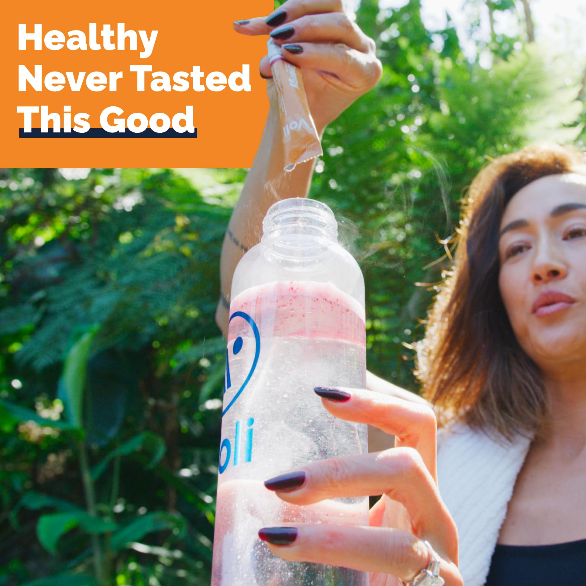 Voli Wellness bebida mezclada en vaso listando hidratación y energía