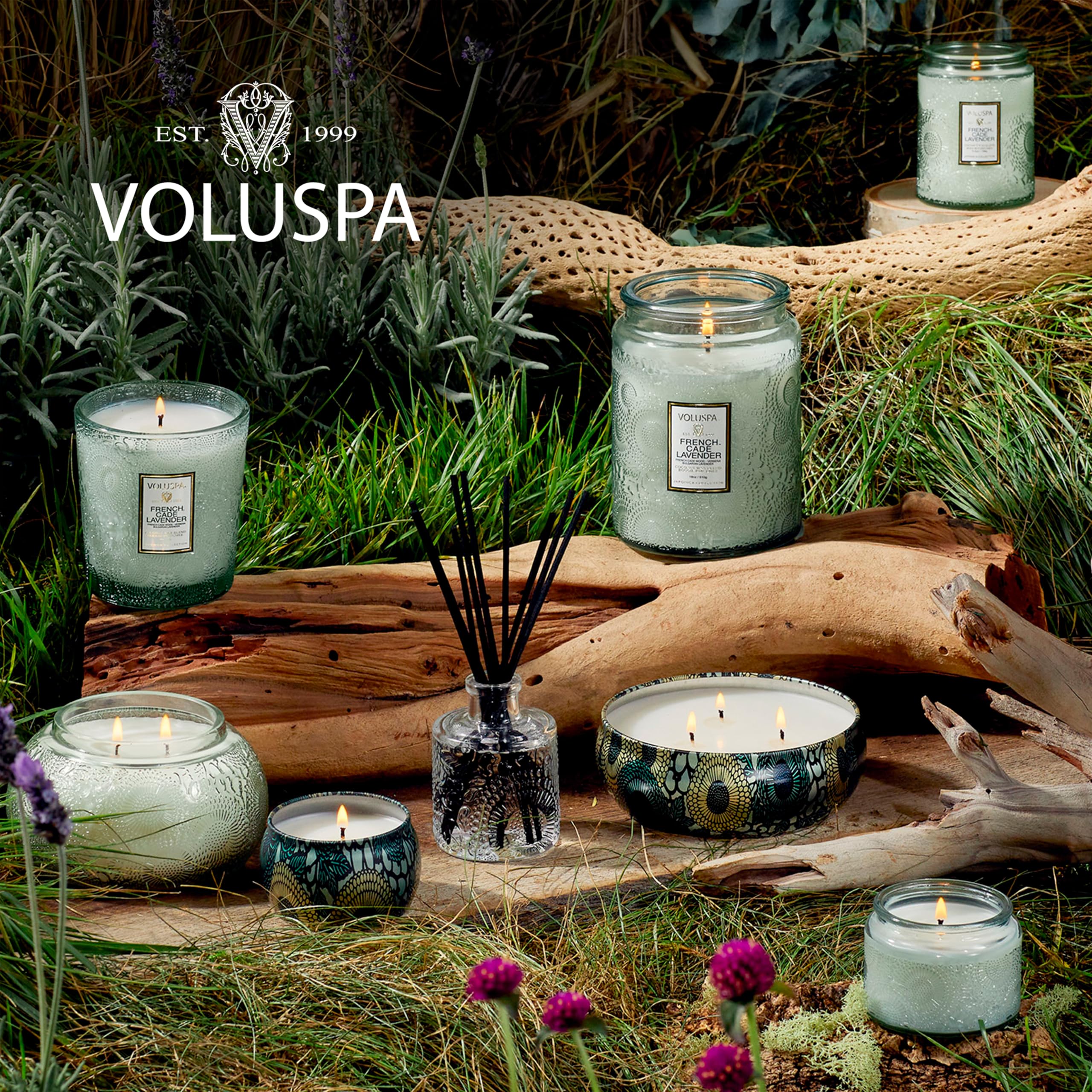 Voluspa en salón lifestyle crea ambiente sereno y sensación acogedora