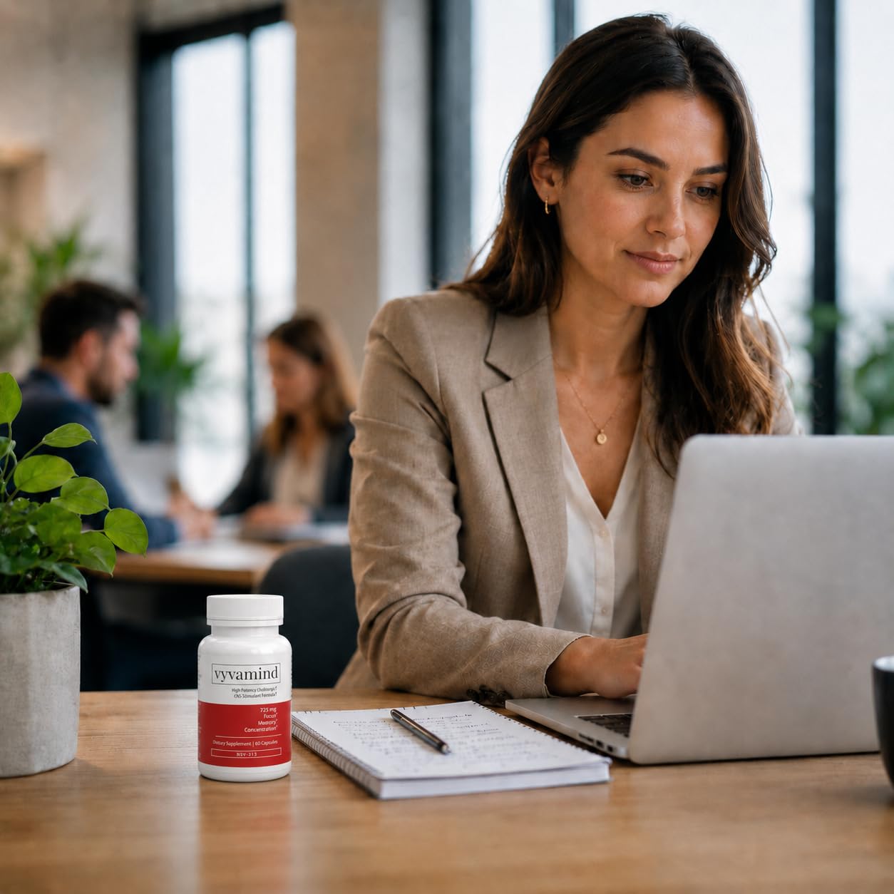 vyvamind etiqueta informativa primer plano con ingredientes transparentes