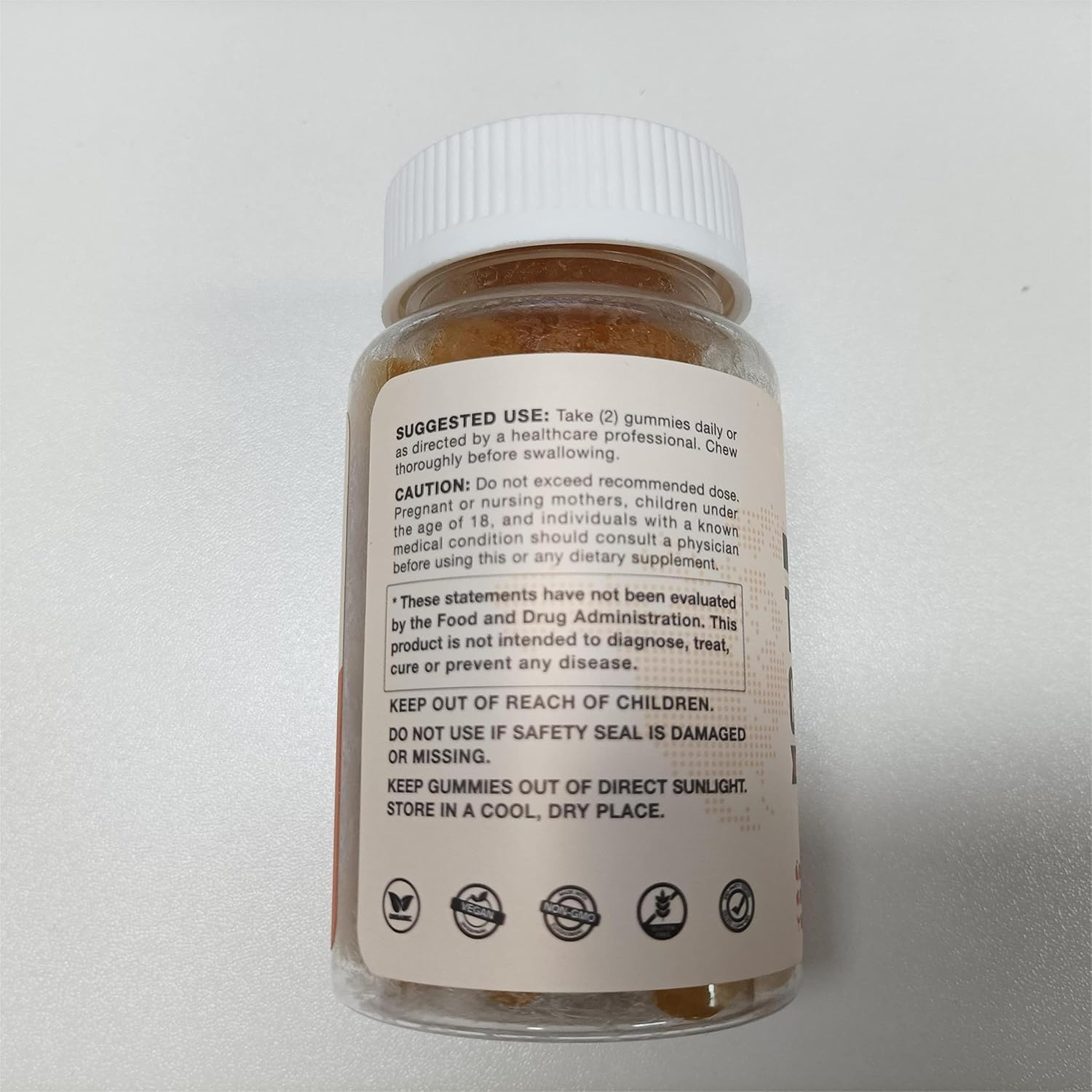 WACHRAY ingredientes cúrcuma jengibre y pimienta en presentación