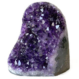 WAFUNNE geoda frontal mostrando cristales purpura brillante y atractivo decorativo