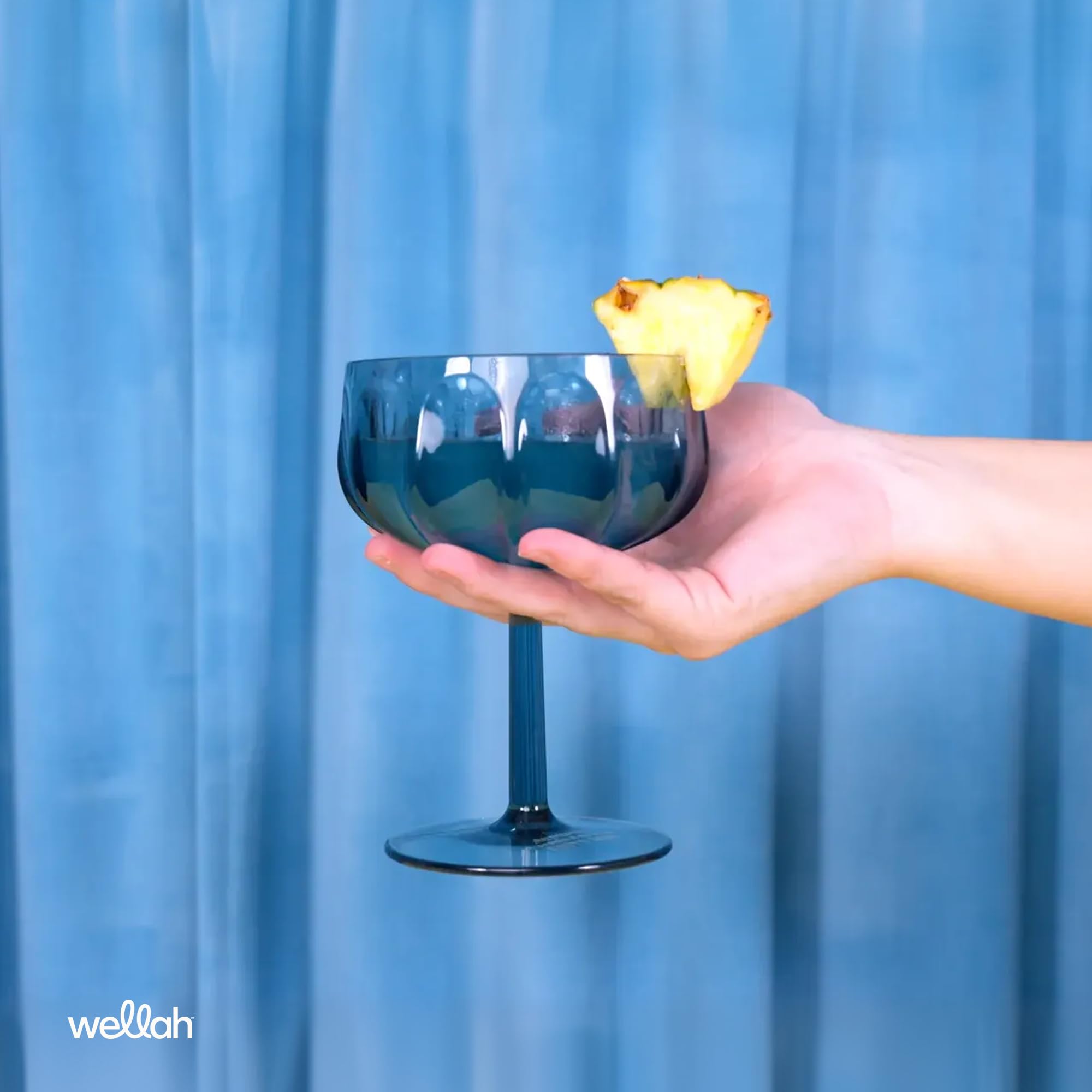 Wellah en batido demostrando mezcla sin sabor y sin grumos
