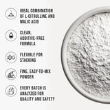 WHYZ polvo disolviéndose en vaso demostrando mezcla sin grumos