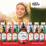 Wild & Organic gotas añadidas a un vaso de agua fría, integración en bebidas sin calentar
