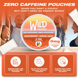 Wild Pouches mano sosteniendo una lata para comparar tamaño