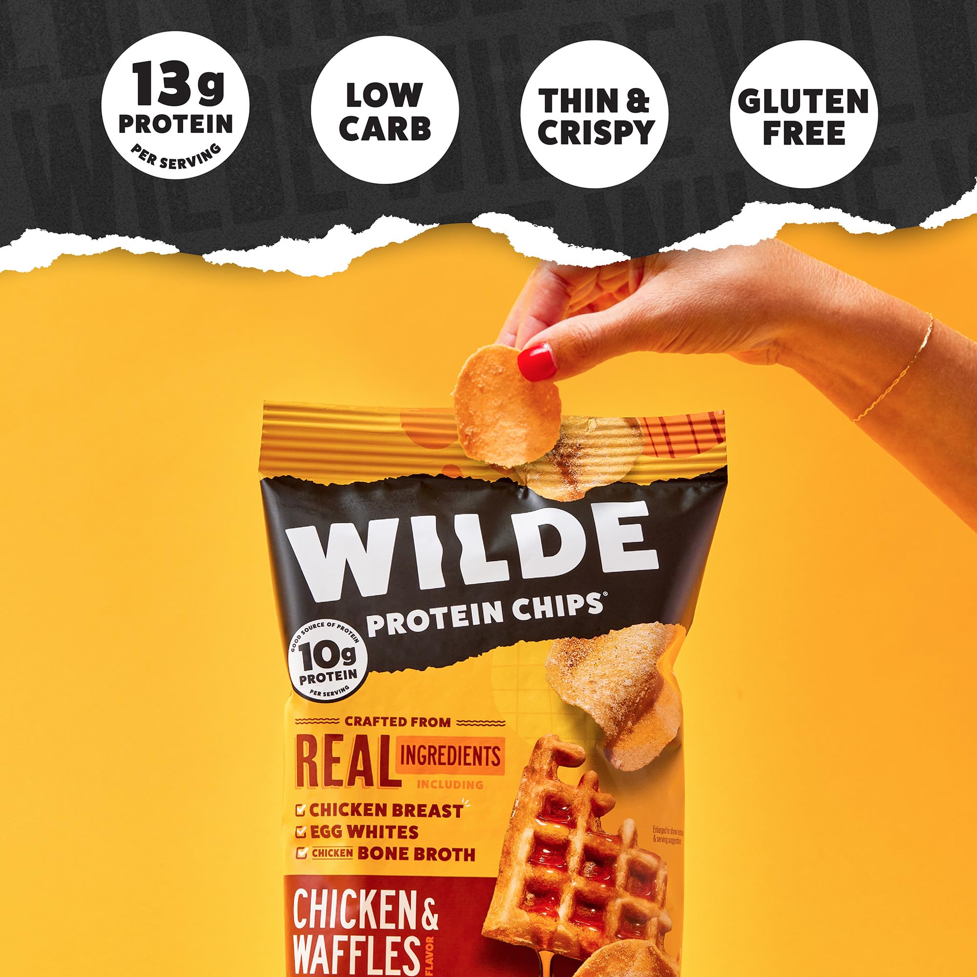 Wilde Chips bolsa abierta en gimnasio como snack alto en proteína