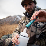 Wilderness Athlete sobre abierto con polvo morado y ventaja de disolución rápida