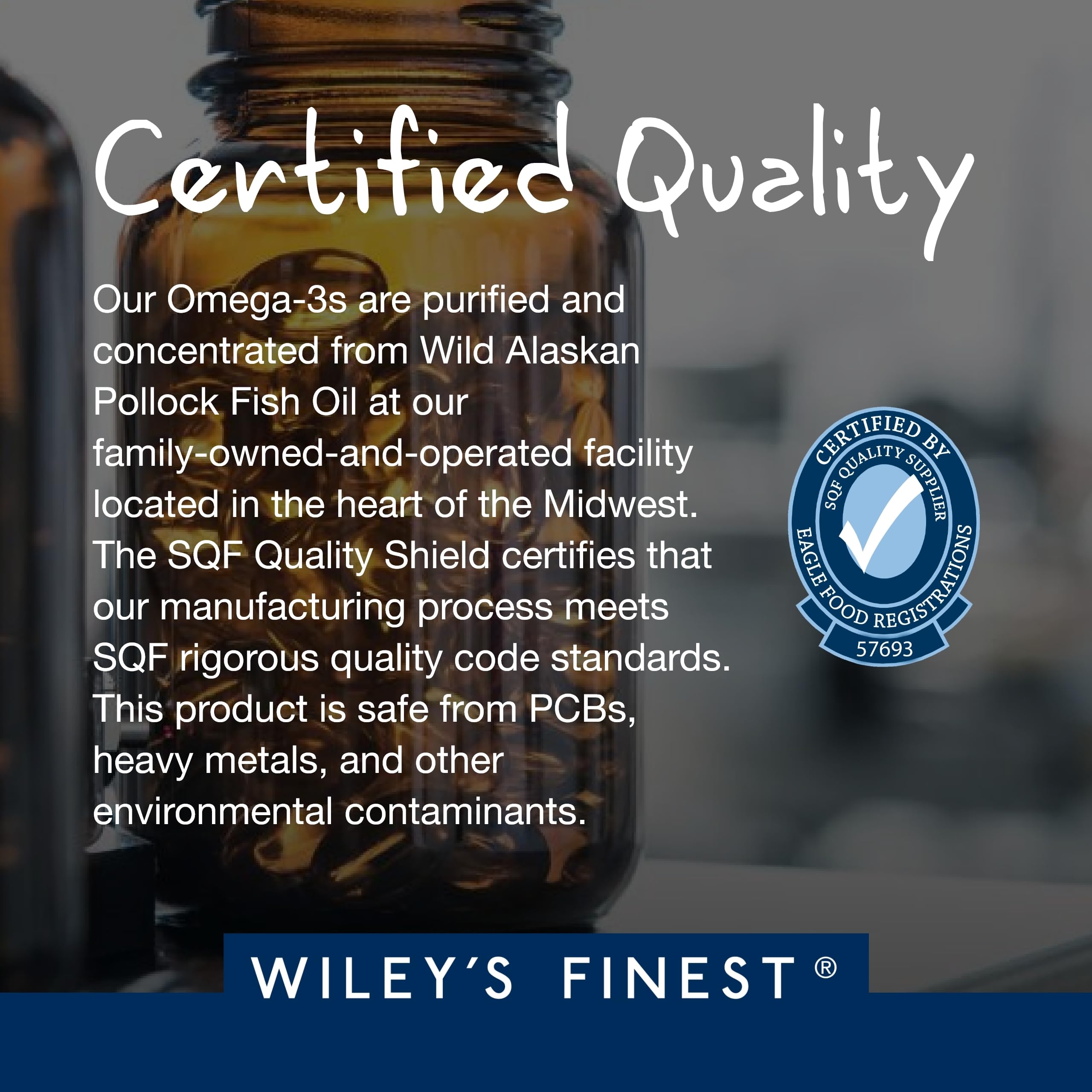 Wiley's Finest frasco sobre mesa con alimentos saludables, transmite bienestar