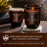 WoodWick primer plano de la cera vegetal sin tintes mostrando textura limpia