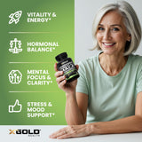 X Gold Health suplemento en manos antes de entrenar para mejora rendimiento