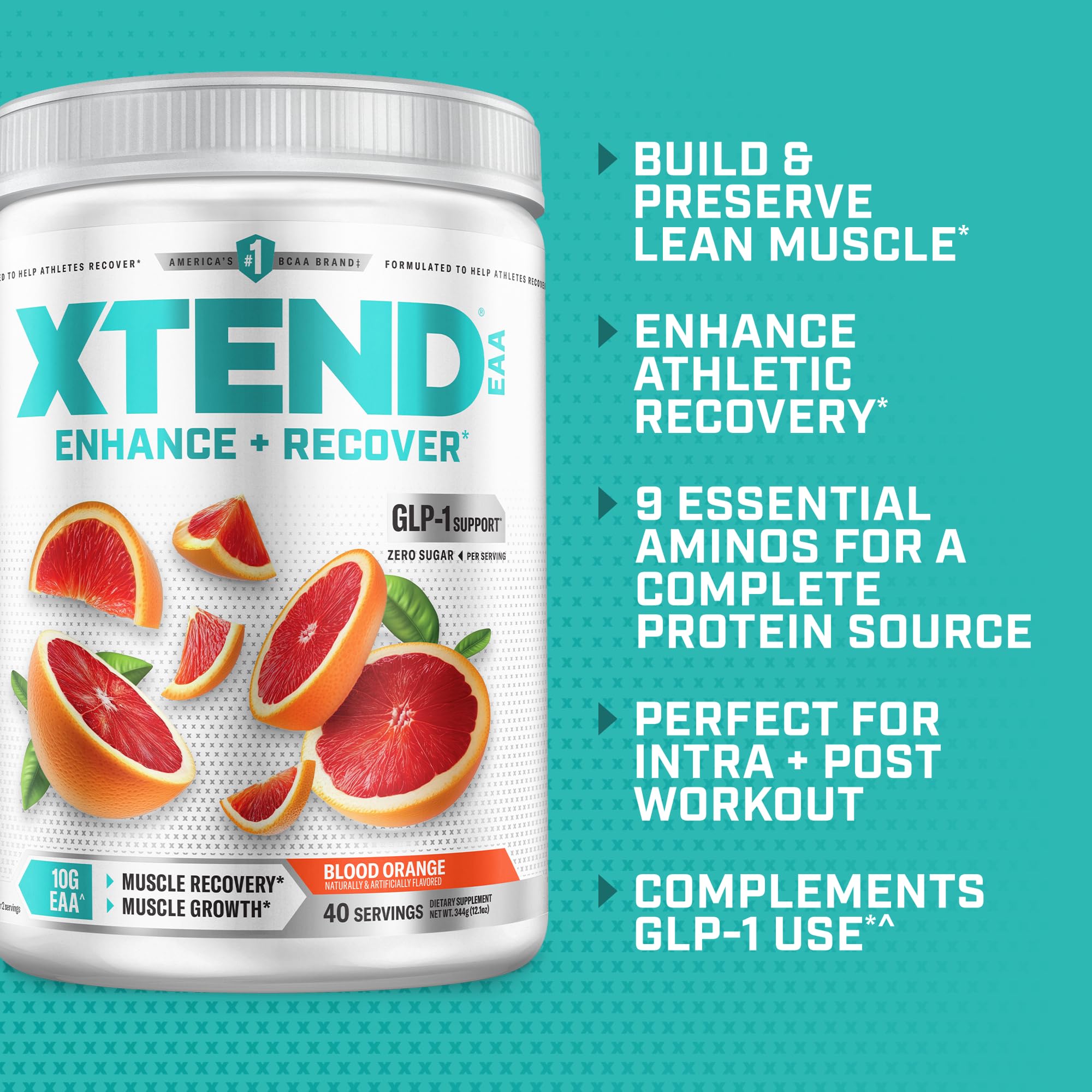 Envase Xtend junto a pesa para comparar tamaño y llevar al gimnasio