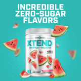 Xtend botella en gimnasio recreando uso intra workout y soporte a la masa magra