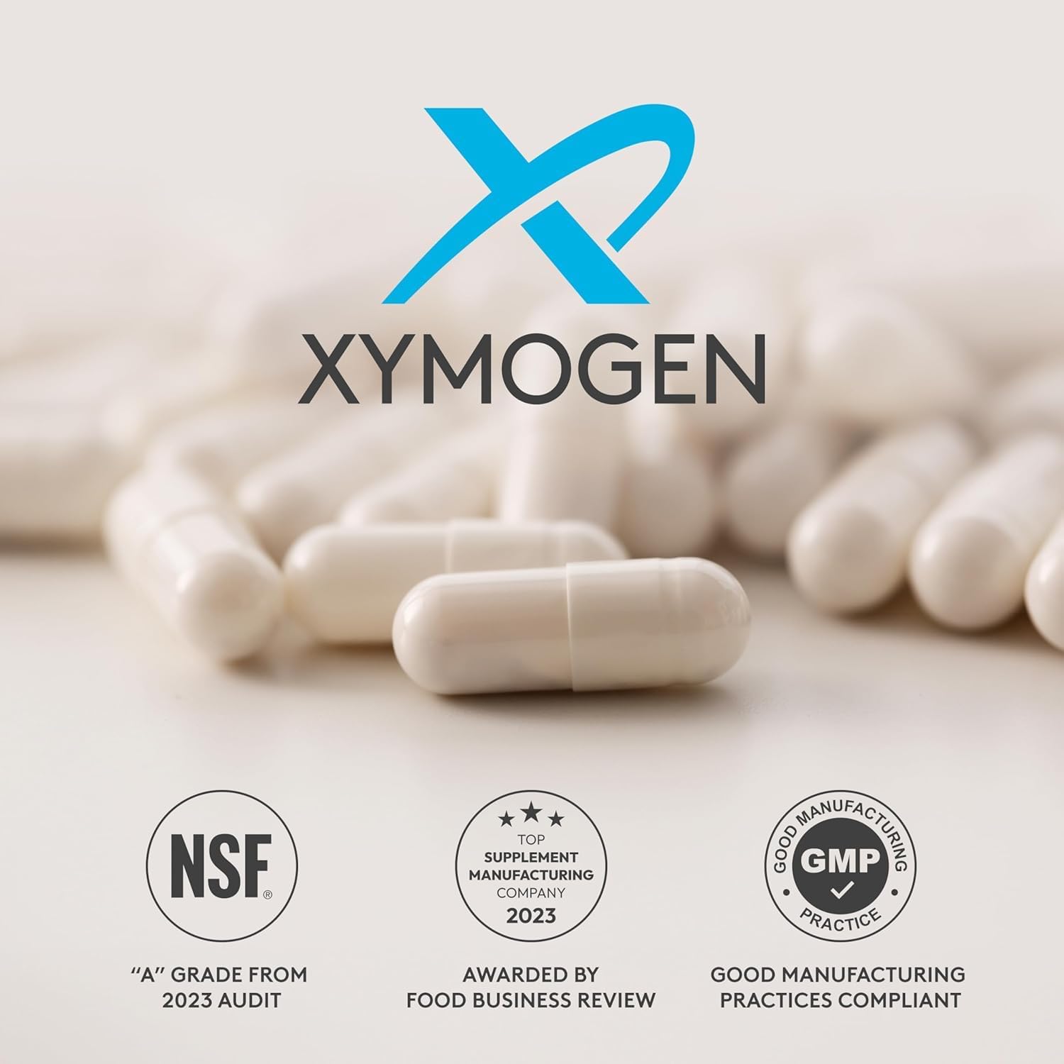 XYMOGEN vaso con bebida de limón-lima preparada y mezcla homogénea