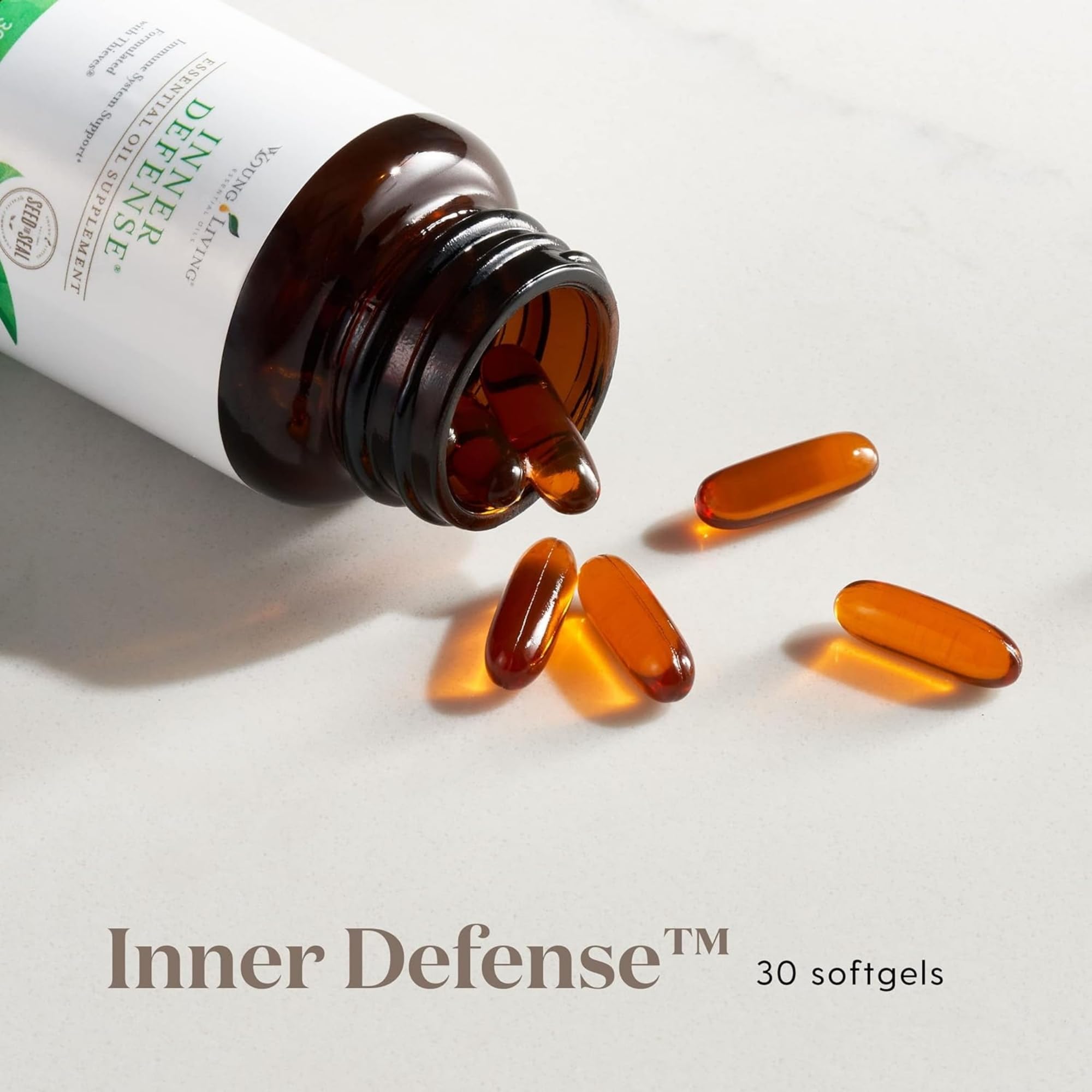 Young Living cápsula blanda detalle de textura para fácil deglución
