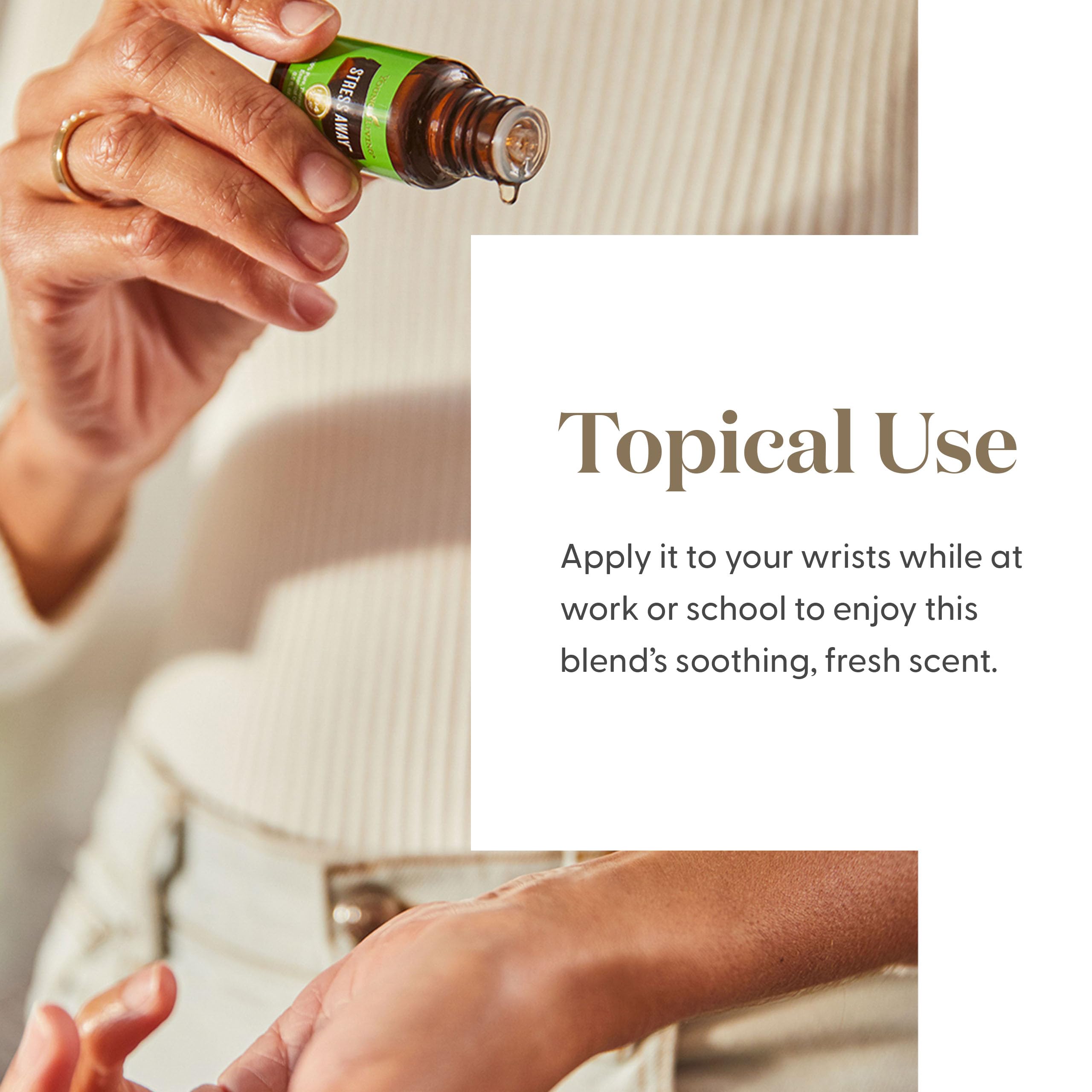 Young Living gota sobre la palma mostrando textura y uso fácil