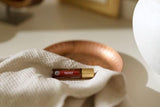Young Living detalle de la bola aplicadora que facilita uso sin derrames