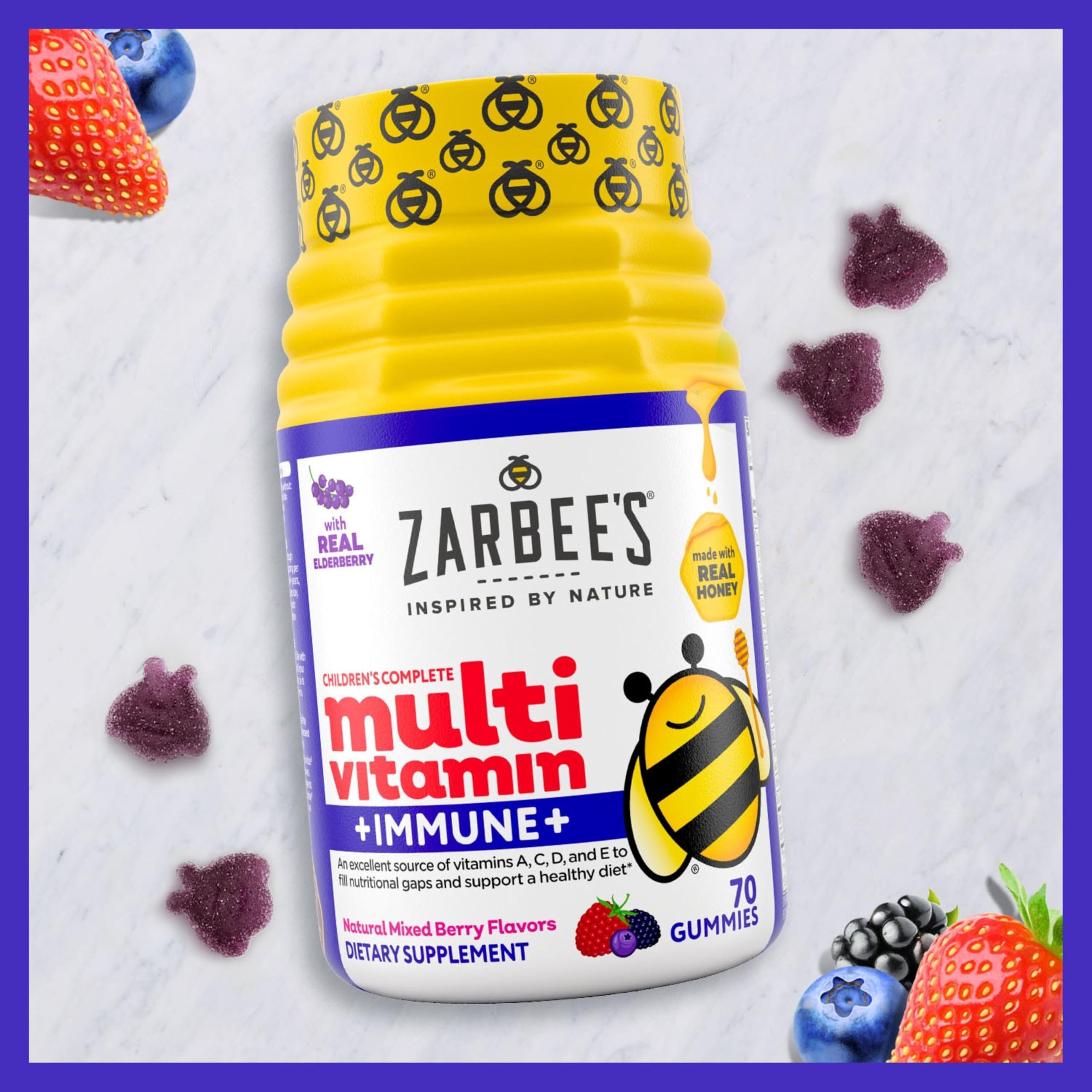 Zarbee's gomita junto a una moneda para comparar tamaño y dosificación clara