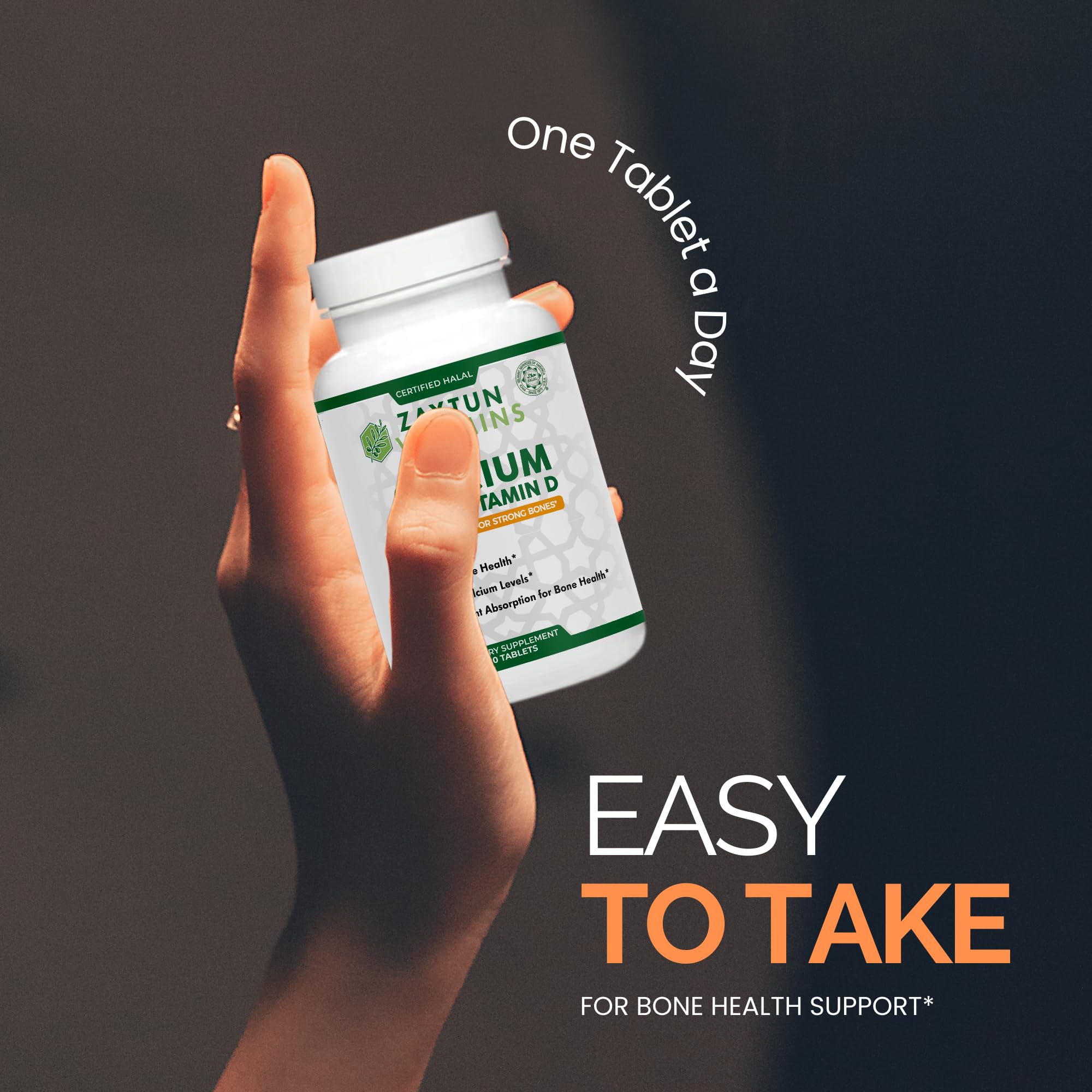 Zaytun Vitamins comparación de tamaño en manos para ver la escala y manejarla fácil